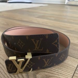 L*V* inspired belt.